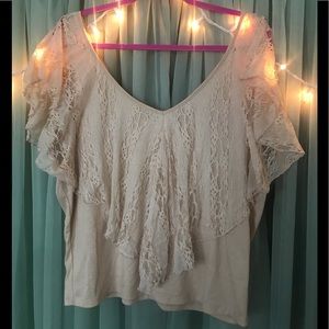 CHARLOTTE RUSSE PLUS CROP LACE RUFFLE TOP